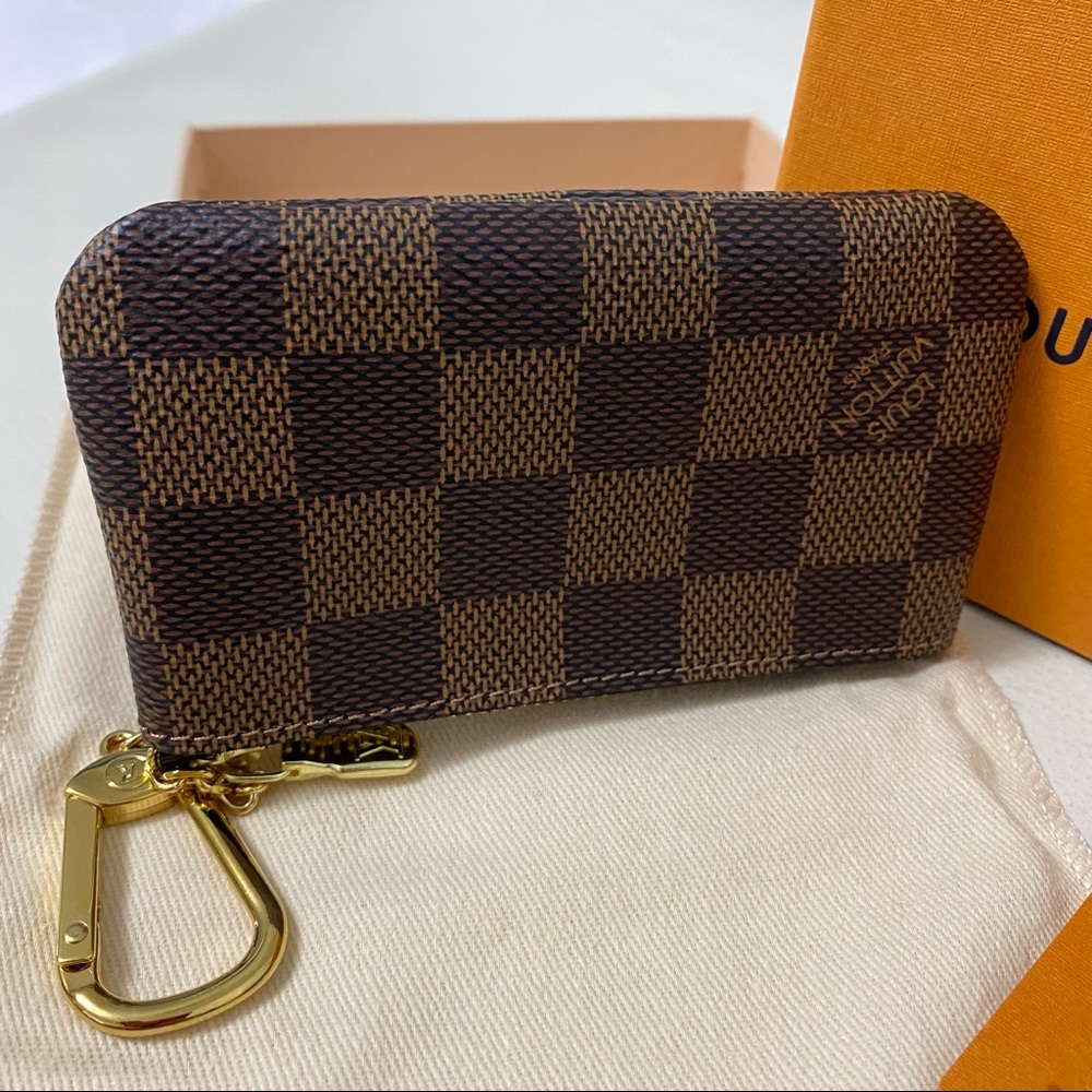 Louis Vuitton Damier Ebene Key Pouch - Picture 9 of 15